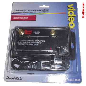 Digital TV Amplifier 13dB Channel Master Model 3042 UHF VHF FM 50-900 MHz 75 Ohm [12 KB]